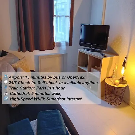 Apartment Heart Of Airport 15 Min By Bus, Beauvais