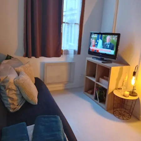 Heart Of Airport 15 Min By Bus, Apartment Beauvais