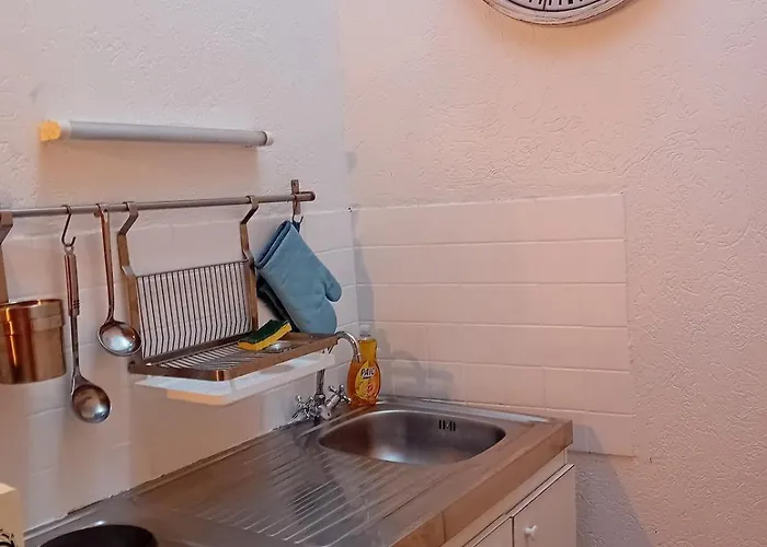 Lägenhet Heart Of Airport 15 Min By Bus, Beauvais